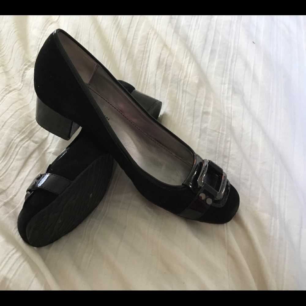 Anne Klein buckle Leather shoes